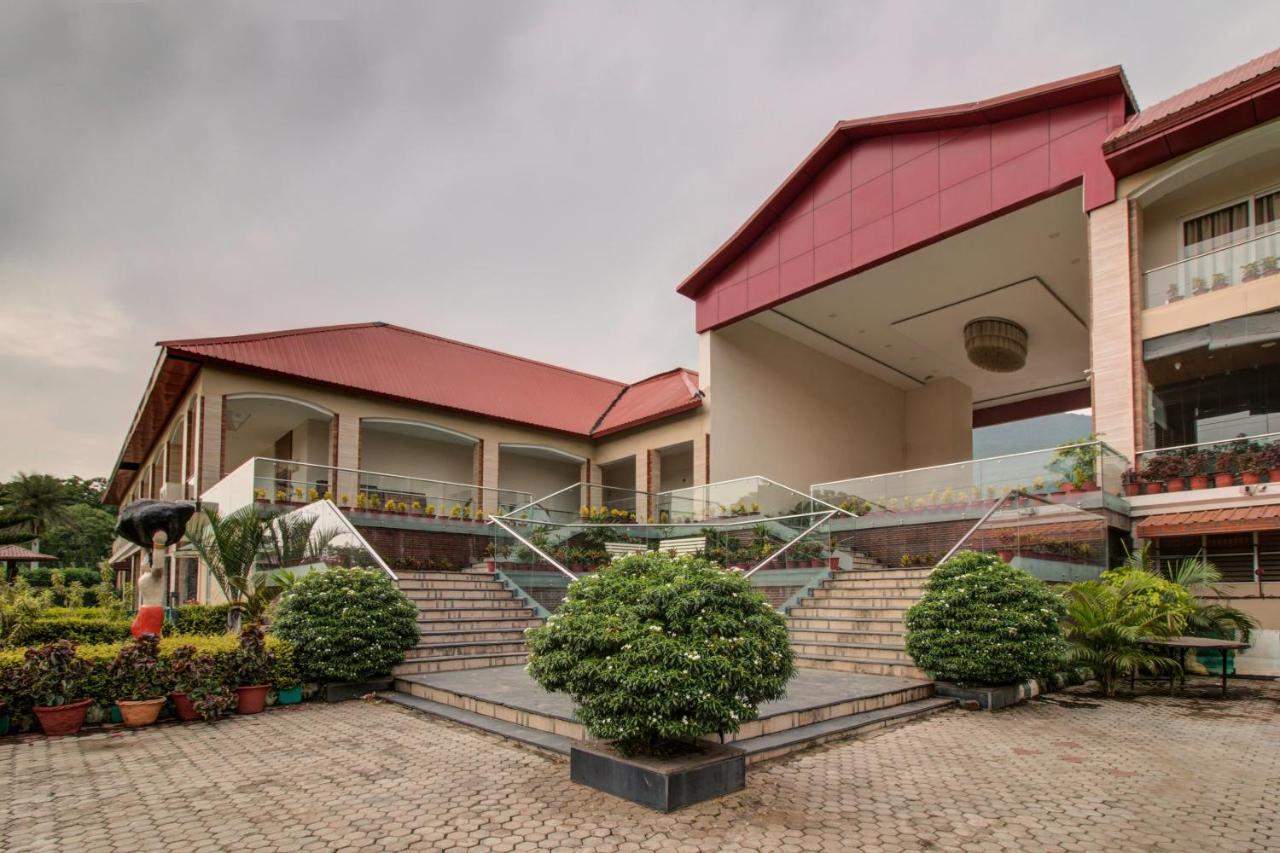 Oyo 3575 The Wave International Hotel Jamshedpur Exterior foto