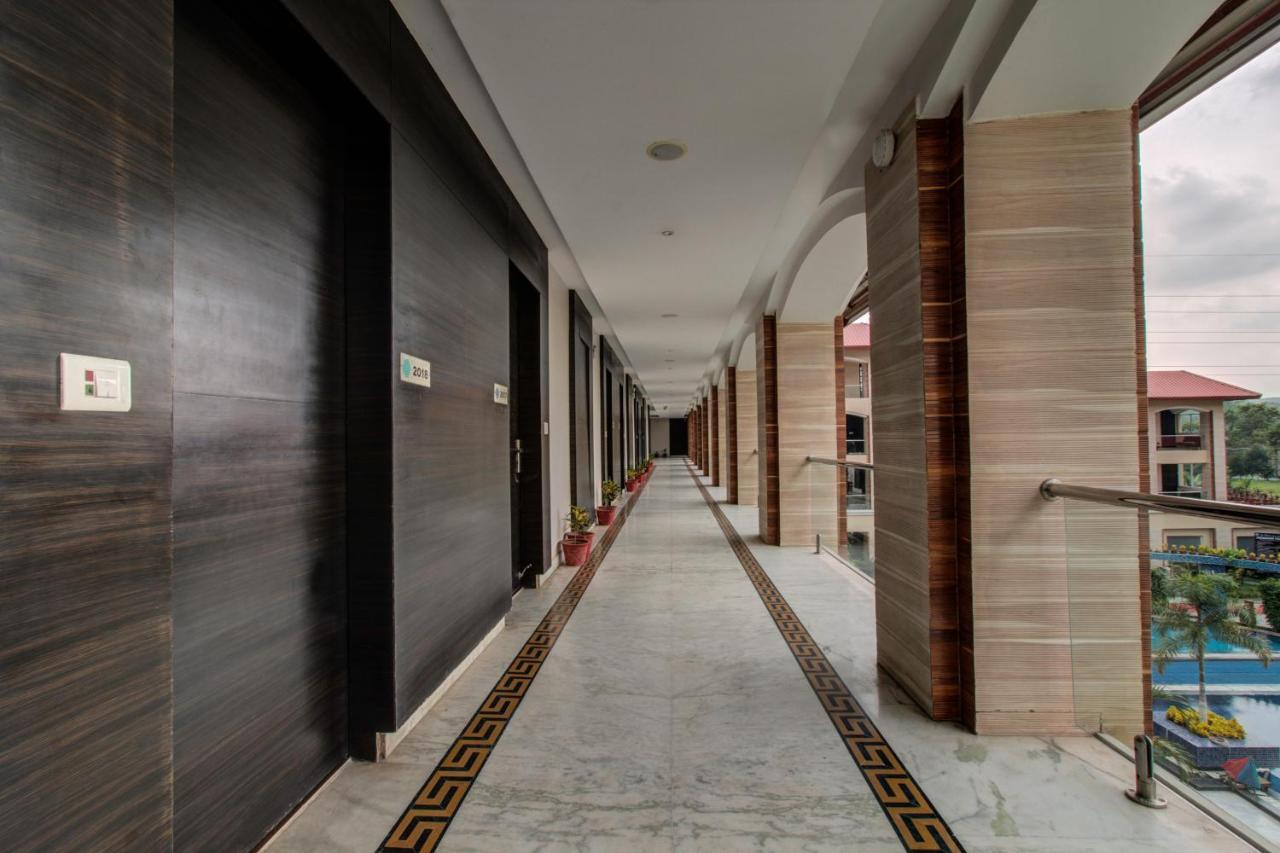 Oyo 3575 The Wave International Hotel Jamshedpur Exterior foto